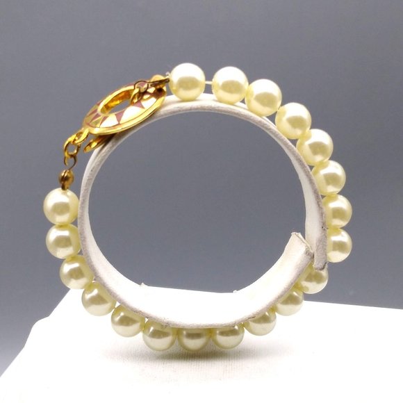 Vintage Faux Pearl Strand Bracelet with Offset Compass Rose Toggle Clasp - Picture 3 of 4